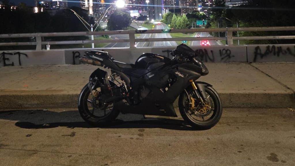 Kawi — 2006 Kawasaki ZX-6R